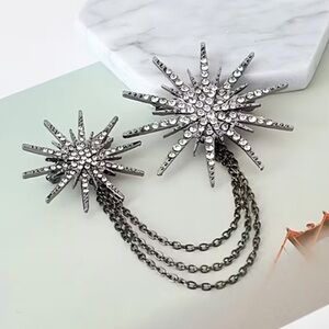 🩶⚫️🩶 SILVER BLACK STARBURST BROOCH WITH CRYSTAL RHINESTONES & GUNMETAL CHAIN❗️